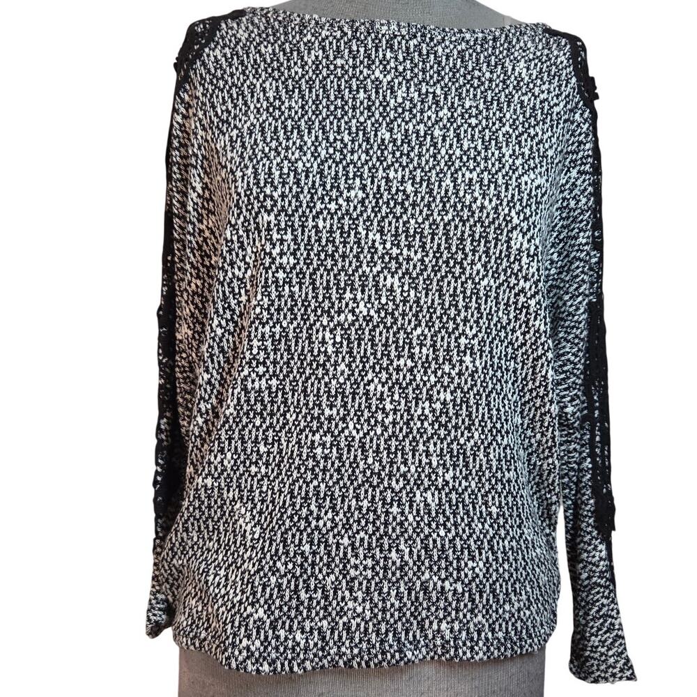 Lace Sleeve Detail Sweater Size Petite Small - Picture 1 of 5